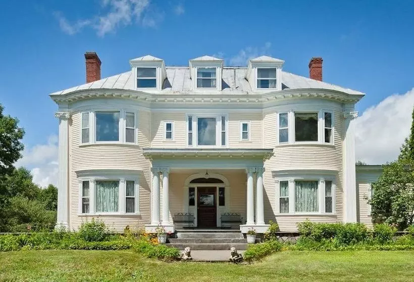 Retkeilymaja Hillholm Estate