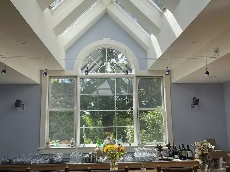 Retkeilymaja Hillholm Estate