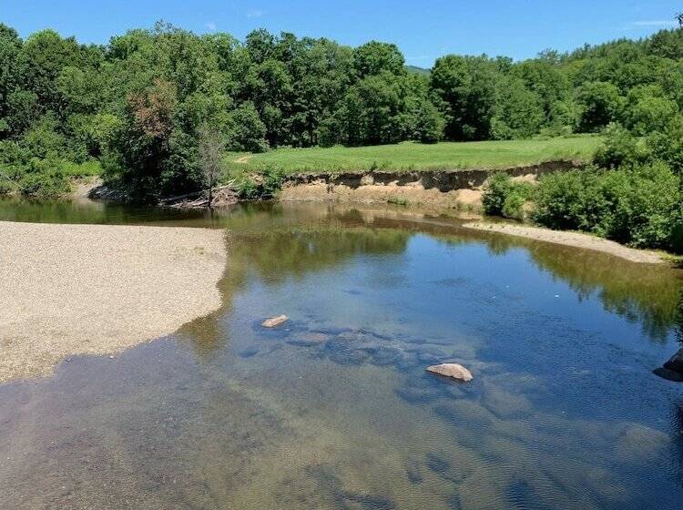 호스텔 Hillholm Estate