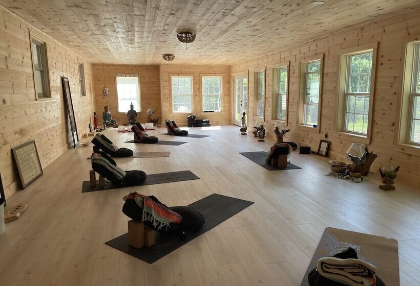 호스텔 Hillholm Estate