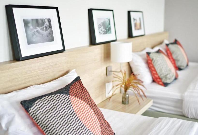 호텔 The Tempo Lopburi