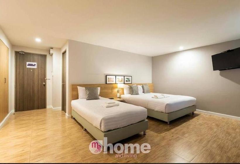 호텔 The Tempo Lopburi