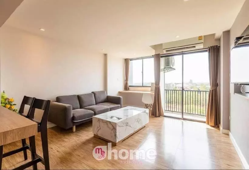 ホテル The Tempo Lopburi