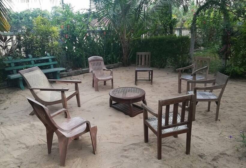 فندق Mala's Home Stay