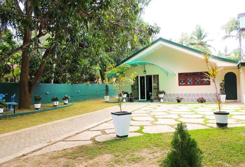 בית מלון כפרי Shaa Lodge