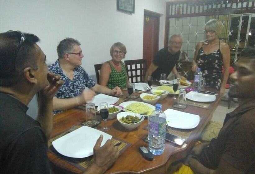 בית מלון כפרי Shaa Lodge