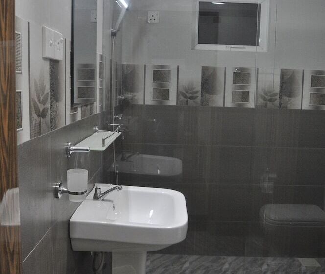 בית מלון כפרי Shaa Lodge