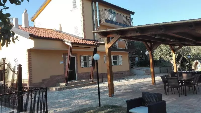 Hotelli Villa Cennamo Residence