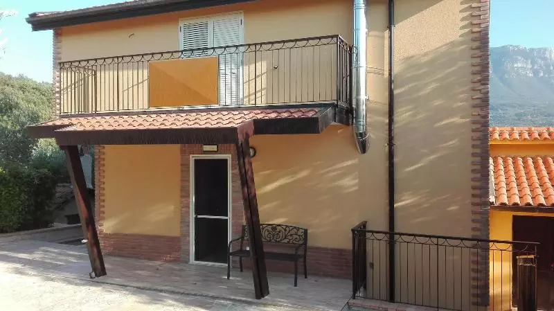 Hotelli Villa Cennamo Residence