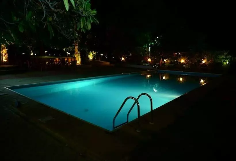 Hotelli Village Polonnaruwa