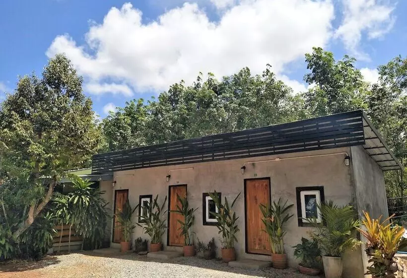 Baan Suan Siri Resort