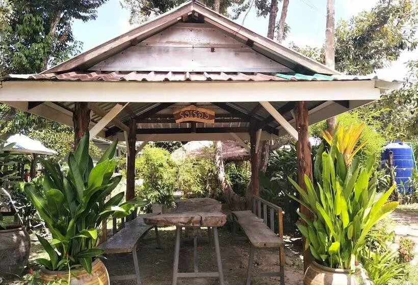 Baan Suan Siri Resort