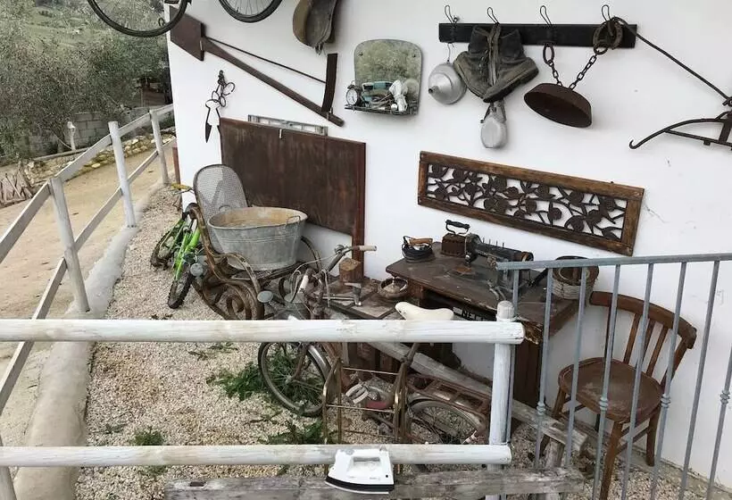 هتل Agriturismo Montupoli