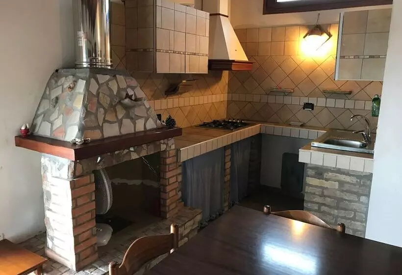 هتل Agriturismo Montupoli