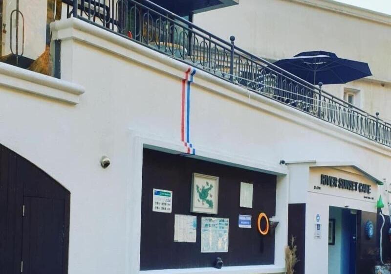 ホテル Andong River Sunset Pension