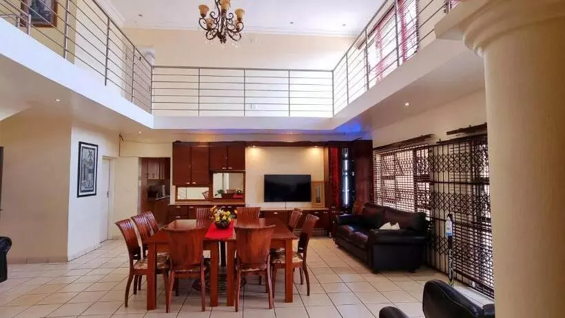 Hotelli Asda Guesthouse