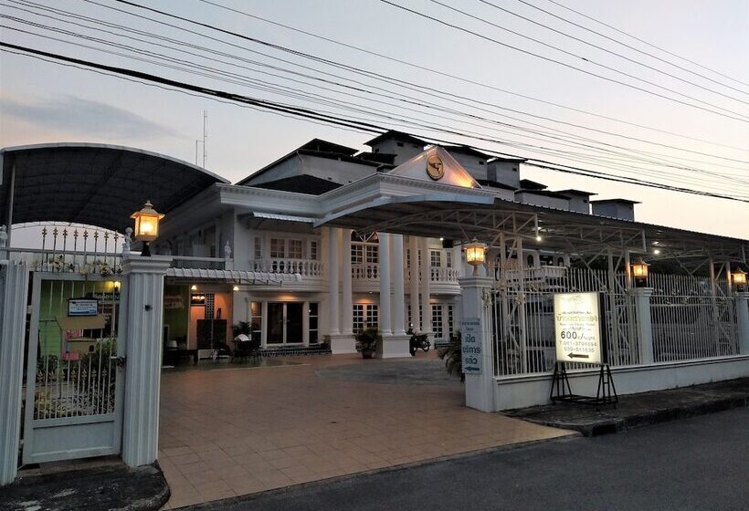 호텔 Baan Sai Thong