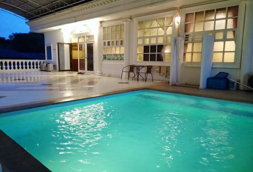 호텔 Baan Sai Thong