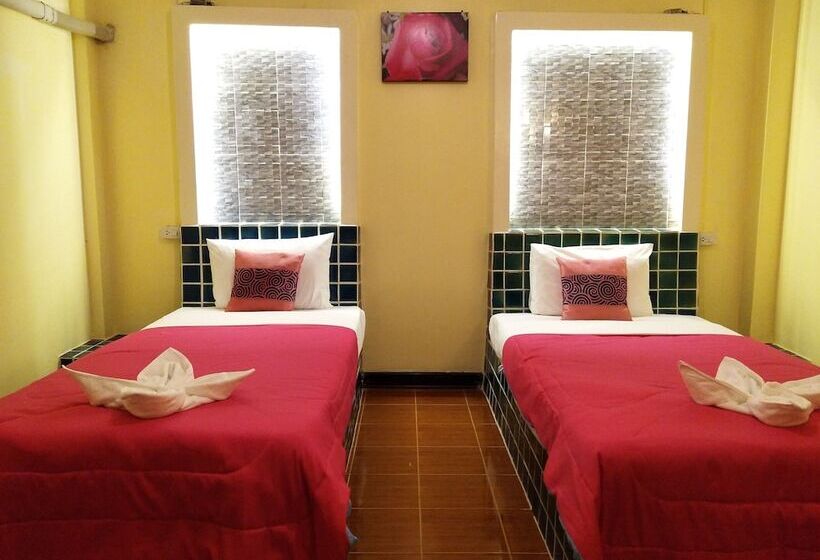 호텔 Baan Sai Thong