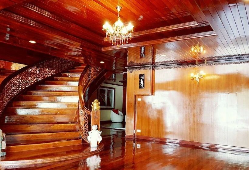 호텔 Baan Sai Thong