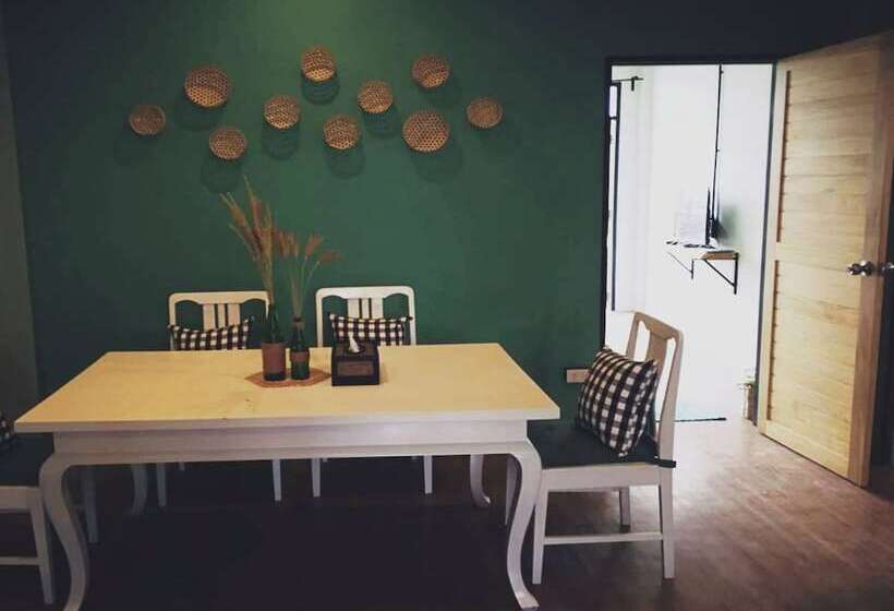 ホテル I Dna Phanatnikhom Hometel