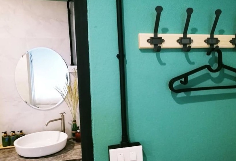 ホテル I Dna Phanatnikhom Hometel