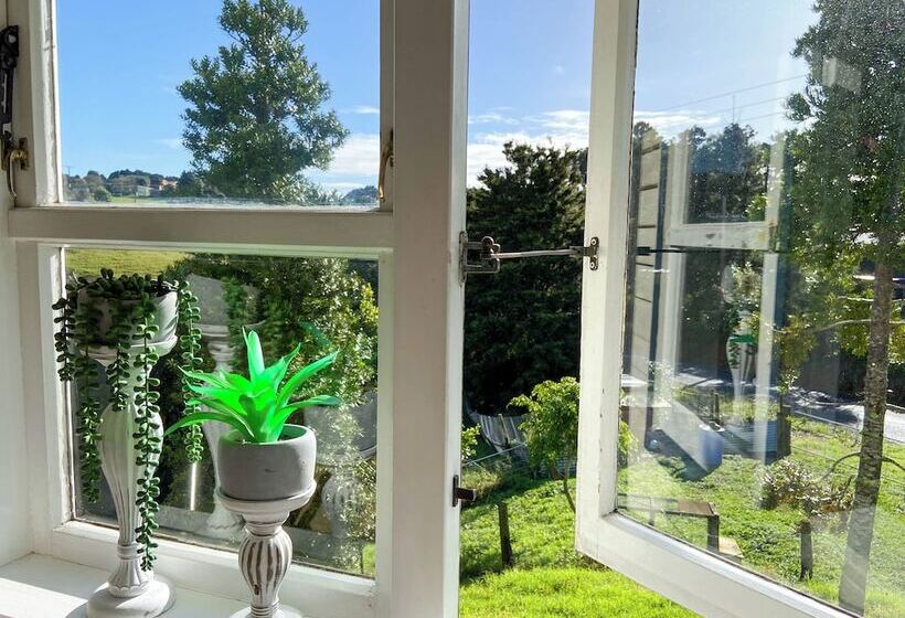 Отель Kauri Villas