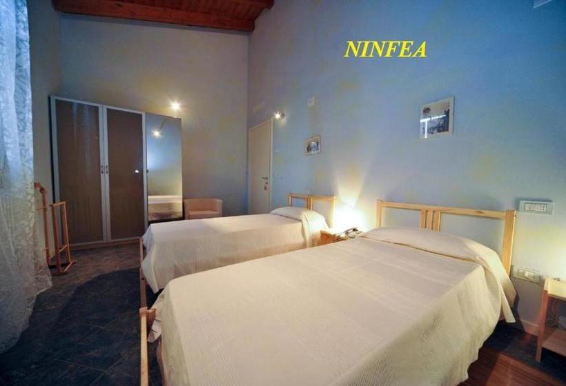 בית מלון כפרי La Corte Splendente