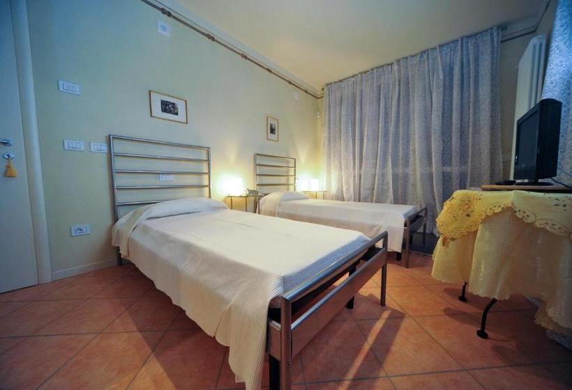 בית מלון כפרי La Corte Splendente