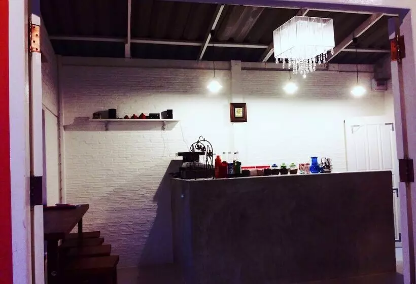 هتل Le Bar Tarry