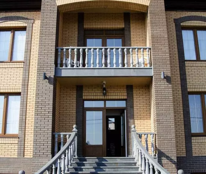 ホテル Medovo House Domodedovo