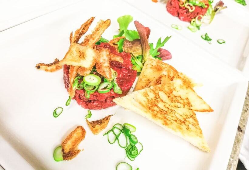 Отель Pension Maria