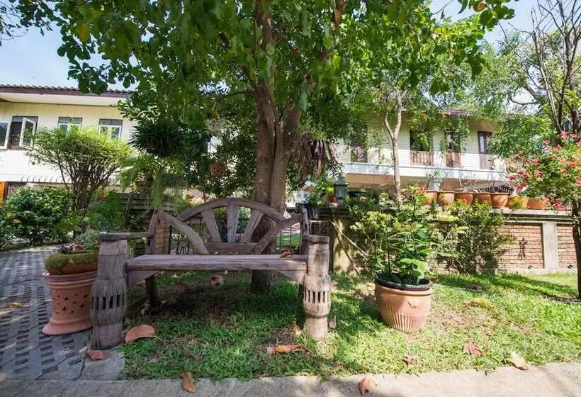 هتل Phuttal Residence