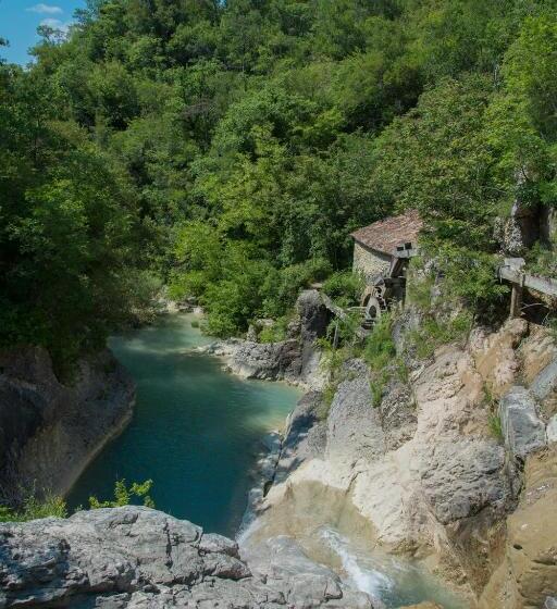 호텔 Traditional Stone House Kotli