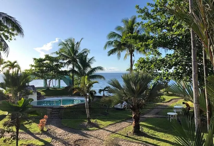 Puesta Del Sol Beach Bungalows