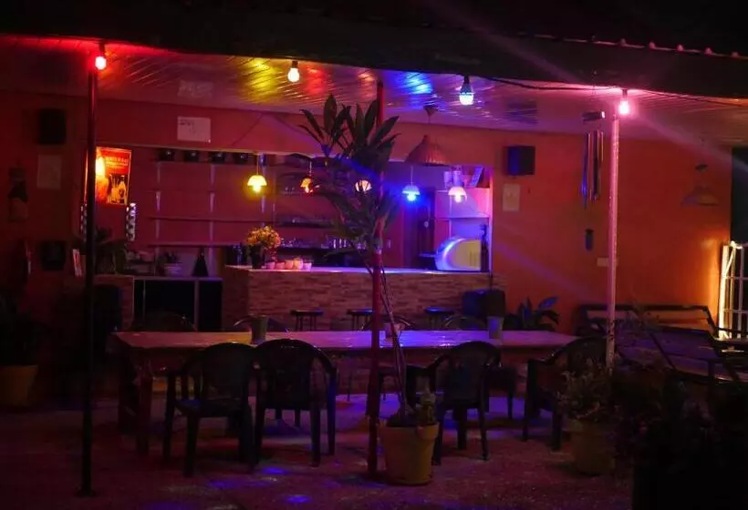 ベッドアンドブレックファースト Cheers Guesthouse