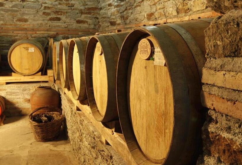 Family Hotel Dinchova Kushta