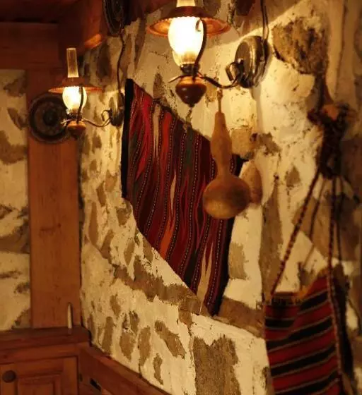 Family Hotel Dinchova Kushta