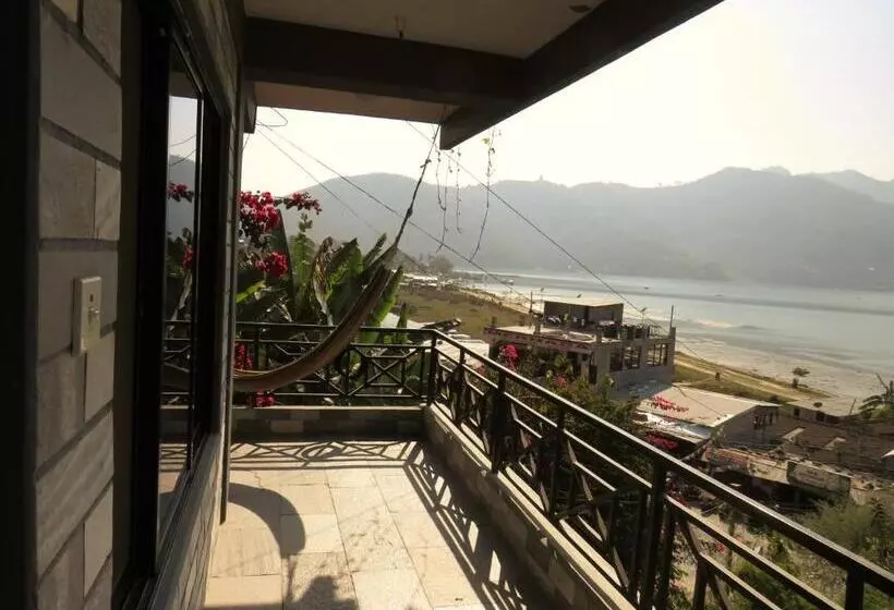 هتل Lake Vision Guesthouse