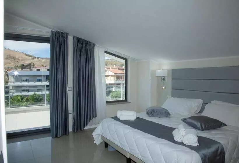 簡易ホテル Dolce Stella