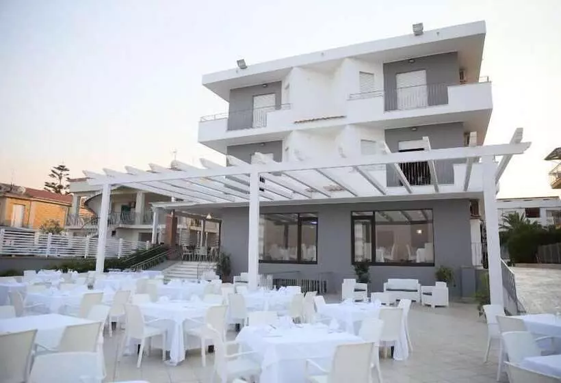 簡易ホテル Dolce Stella