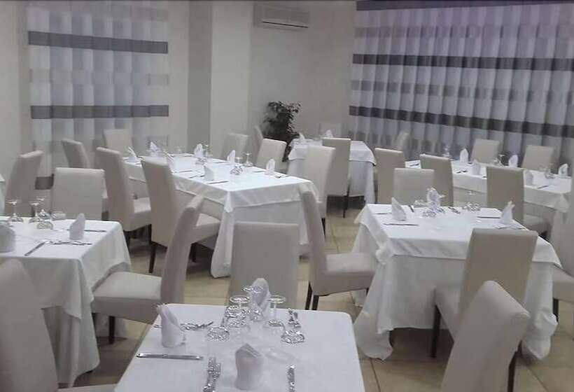 פונדק Dolce Stella