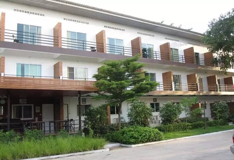 Hotelli Baansakulpetch