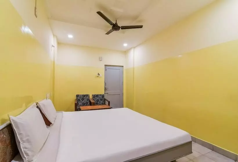 ホテル Spot On 41643 Karthik International