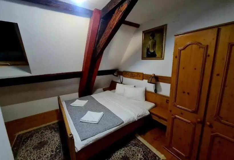 Majatalo Armenopolis   Adults Only