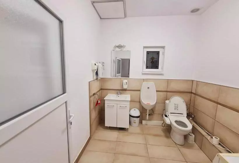 Majatalo Armenopolis   Adults Only