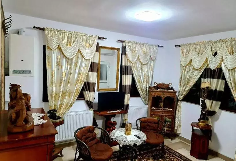 Majatalo Armenopolis   Adults Only