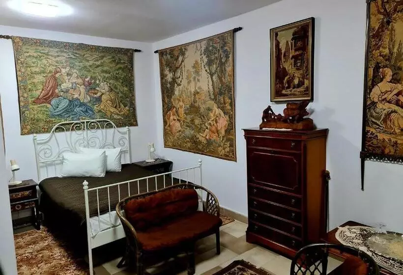 Majatalo Armenopolis   Adults Only