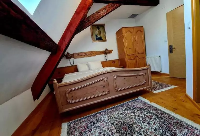 Majatalo Armenopolis   Adults Only