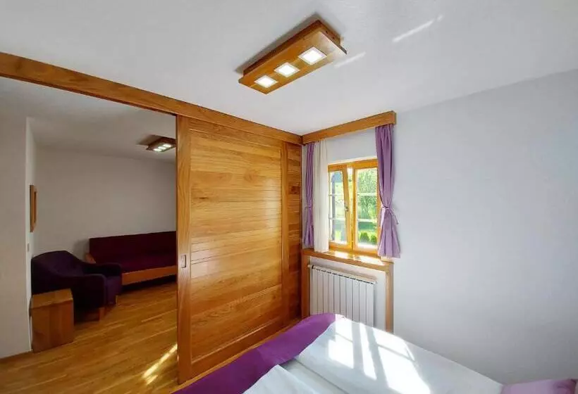 Majatalo Plitvice Ethno House